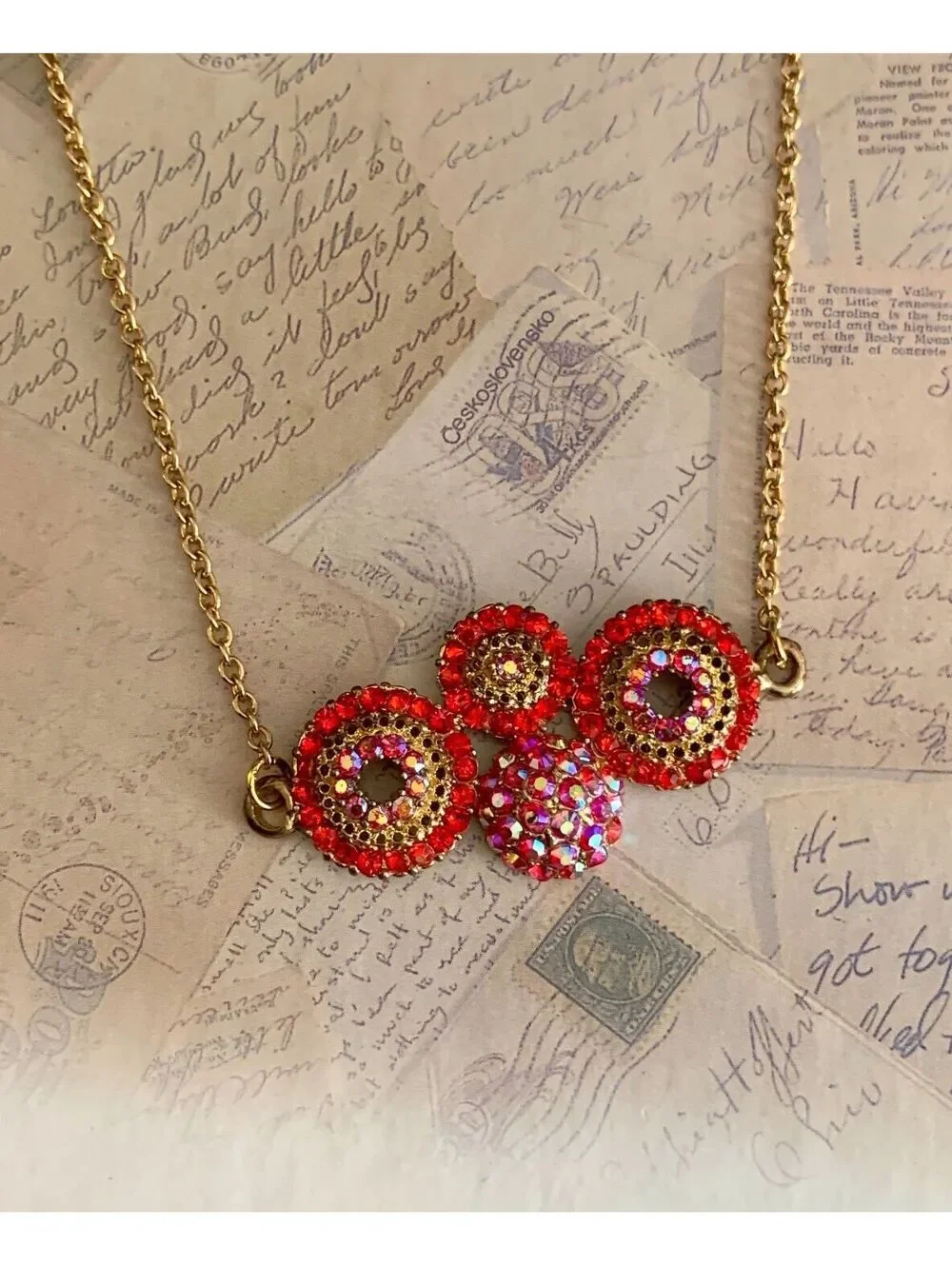Vintage Dazzling Red Crystal Statement Necklace with Gold Chain